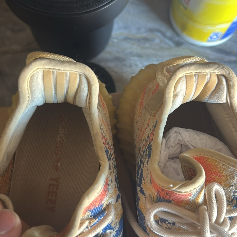 Yeezy Boost 360 V2 - Picture 7 of 8